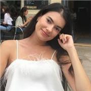 Profesora de francés residente en Francia, amplios conocimientos didácticos y adaptados al nivel de cada alumno
